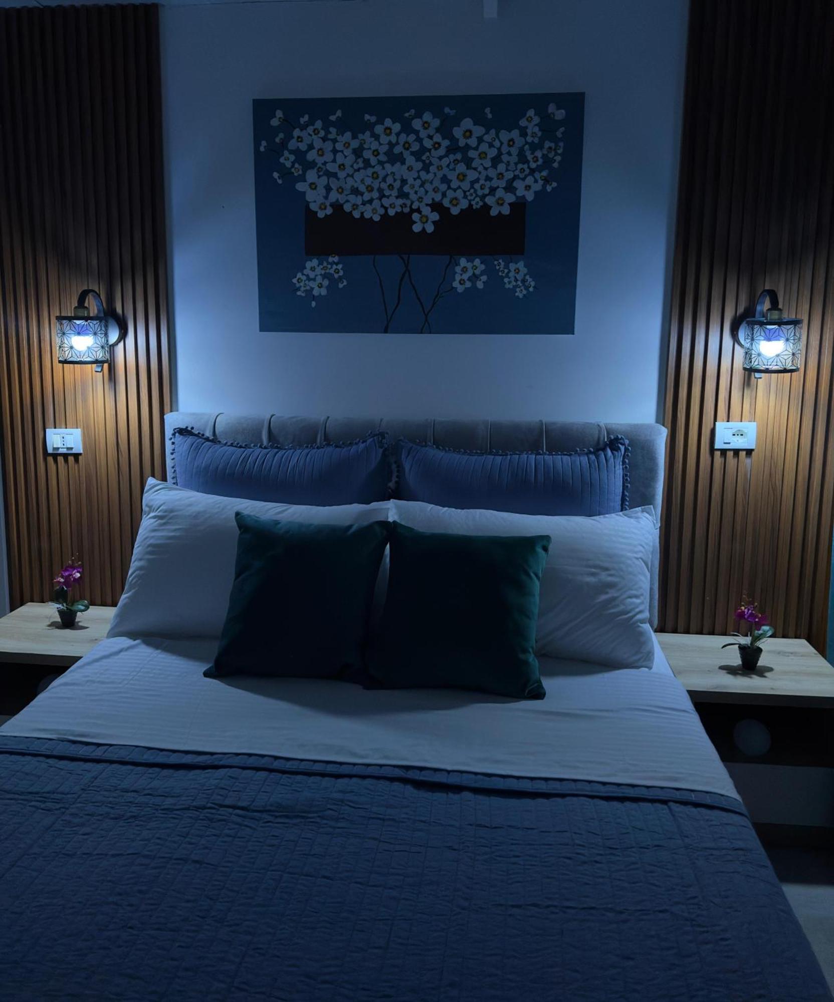 Mayfair Apartment